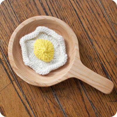 Knitted Fried Egg Play Food in frying pan (frying pan sold separately)