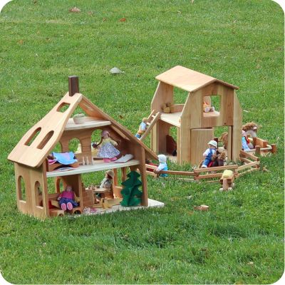 Wooden Farmhouse Play Barn 